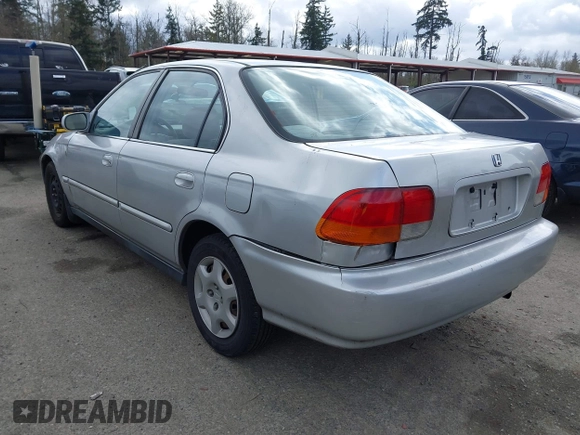 1998 Honda Civic EX with VIN 2HGEJ864XWH627385, listed as a IAAI auction lot 41933830 with 190,900 mi miles. Bid and sale history available at carsss.com. Image 3.