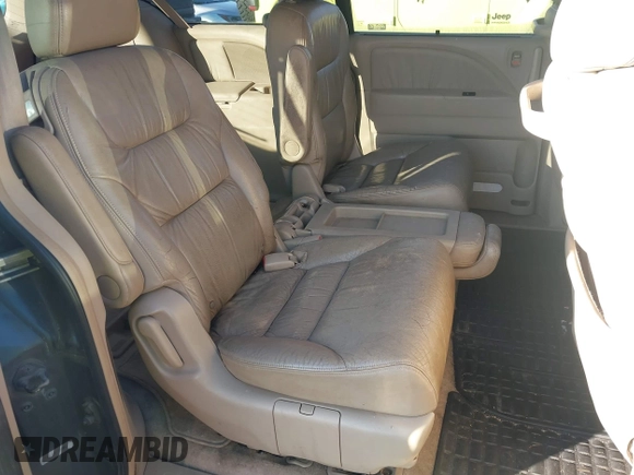 2005 Honda Odyssey EX-L with VIN 5FNRL38685B423426, listed as a IAAI auction lot 41519779 with 423,419 mi miles. Bid and sale history available at carsss.com. Image 8.