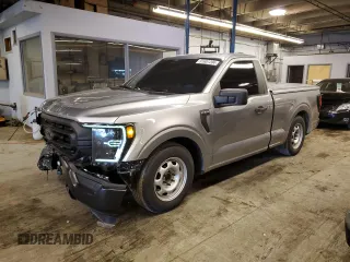 2022 Ford F-150 XL with VIN 1FTMF1C51NKF01004, listed as a Copart auction lot 51651204 with 10,625 mi miles and . Bid and sale history available at DreamBid. Image 1.