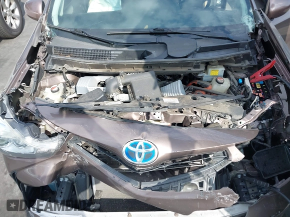 2015 Toyota Prius Two with VIN JTDZN3EU4FJ040526, listed as a IAAI auction lot 41582274 with 137,797 mi miles and . Bid and sale history available at DreamBid. Image 10.