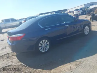 2014 Honda Accord Sedan EX-L with VIN 1HGCR2F86EA212416, listed as a IAAI auction lot 41870394 with 211,827 mi miles. Bid and sale history available at carsss.com. Image 4.
