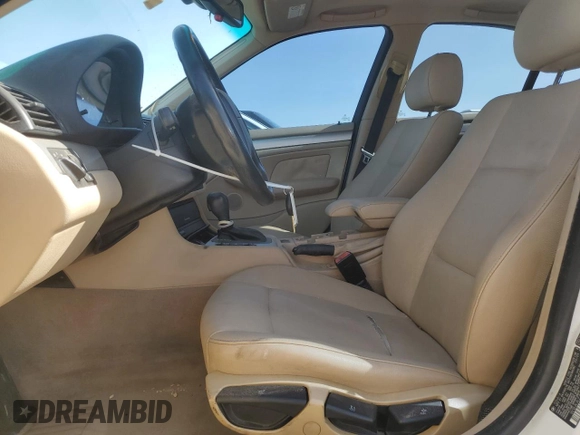 2004 BMW 3 Series 325i with VIN WBAAZ33444KP86628, listed as a Copart auction lot 59494984 with 106,078 mi miles and Salvage Title. Bid and sale history available at carsss.com. Image 7.