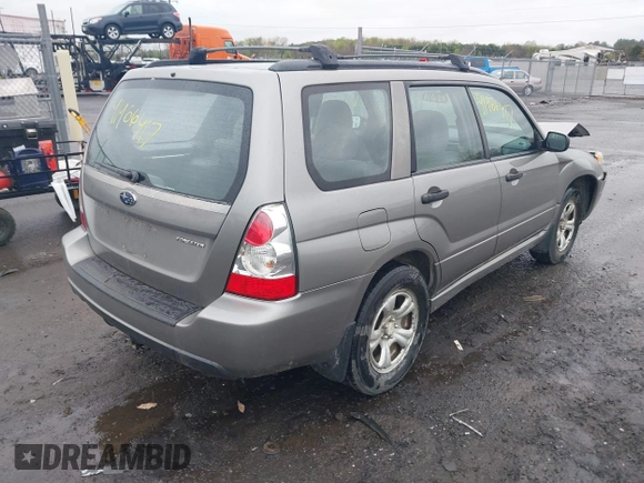 2006 Subaru Forester 2.5 X with VIN JF1SG63696H711784, listed as a IAAI auction lot 41966417 with 217,219 mi miles. Bid and sale history available at carsss.com. Image 4.