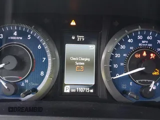 2017 Toyota Sienna XLE с VIN 5TDDZ3DC9HS159153, выставлен на аукционе IAAI как лот 41350390 с пробегом 110 715 миль миль и . История ставок и продаж доступна на DreamBid. Изображение 7.