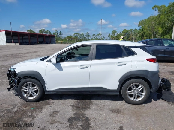 2021 Hyundai Kona SE with VIN KM8K12AA0MU614100, listed as a IAAI auction lot 41924163 with 13,146 mi miles. Bid and sale history available at carsss.com. Image 14.