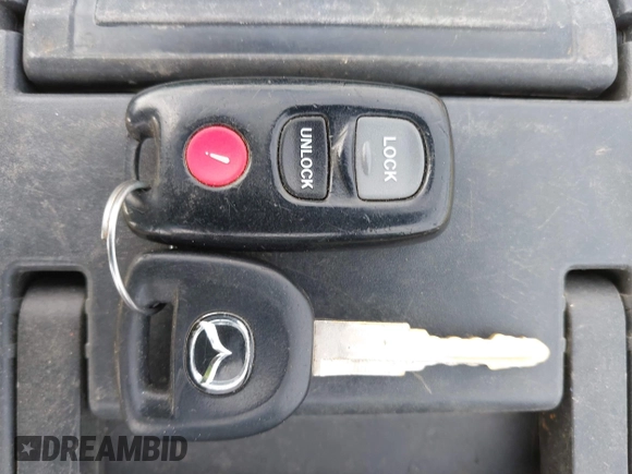 2006 Mazda 3 s z VIN JM1BK324061424656, wystawiony jako IAAI lot #42188589 z przebiegiem 120 295 mil mil oraz . Historia ofert i sprzedaży dostępna na DreamBid. Obrazek 11.
