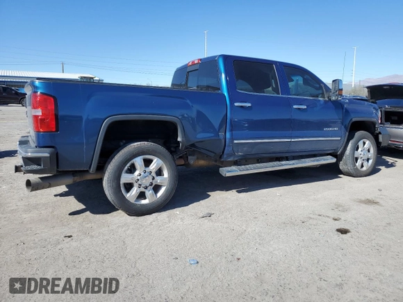 2018 GMC Sierra 2500HD SLT with VIN 1GT12TEY5JF162297, listed as a Copart auction lot 66719284 with 187,899 mi miles and Salvage Title. Bid and sale history available at carsss.com. Image 3.