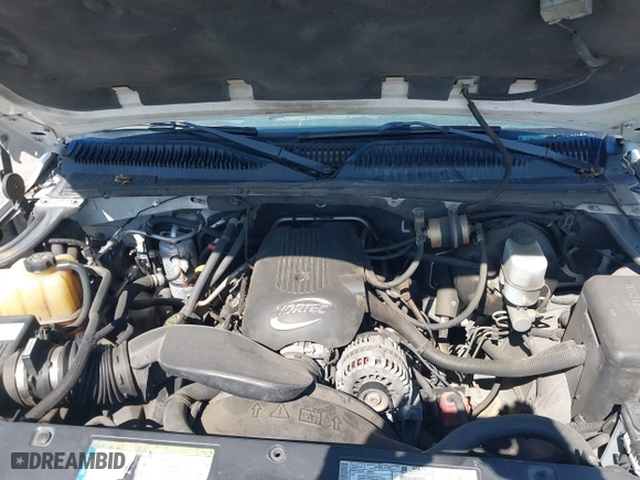 2001 Chevrolet Tahoe LS with VIN 1GNEK13T01R161951, listed as a IAAI auction lot 41762235 with 134,924 mi miles. Bid and sale history available at carsss.com. Image 10.
