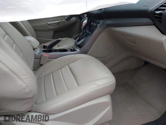 2016 Ford Escape SE with VIN 1FMCU0GX4GUB14442, listed as a IAAI auction lot 41826908 with Not Provided miles and . Bid and sale history available at carsss.com. Image 5.