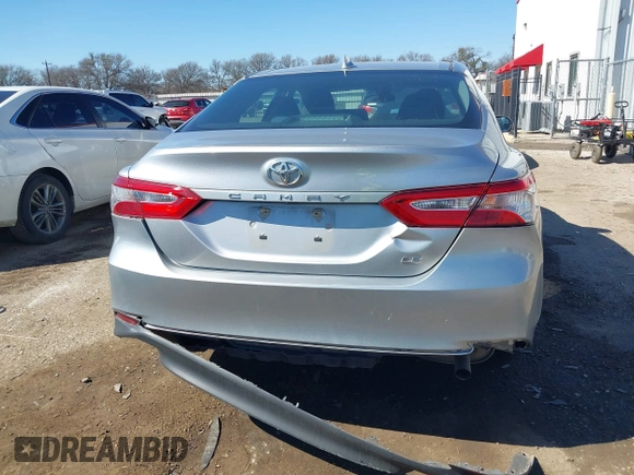 2020 Toyota Camry LE with VIN 4T1C11AK4LU302190, listed as a IAAI auction lot 41625262 with 61,337 mi miles. Bid and sale history available at carsss.com. Image 17.