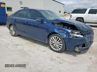 2013 Volkswagen Jetta SEL с VIN 3VWLX7AJ4DM354418, выставлен на аукционе Copart как лот 54982235 с пробегом 147 136 миль миль и Списание • Salvage title. История ставок и продаж доступна на DreamBid. Изображение 4.