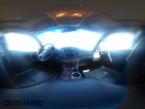 2013 Toyota Highlander Limited z VIN JTEDC3EH5D2013079, wystawiony jako IAAI lot #42479309 z przebiegiem Nie podano mil oraz . Historia ofert i sprzedaży dostępna na DreamBid. Obrazek 18.