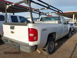 2009 Chevrolet Silverado 1500 Work Truck with VIN 1GCEK14CX9Z219485, listed as a IAAI auction lot 41863746 with 178,167 mi miles. Bid and sale history available at carsss.com. Image 4.