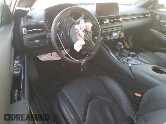 2021 Toyota Supra 3.0 z VIN WZ1DB0C08MW045912, wystawiony jako Copart lot #49248065 z przebiegiem Nie podano mil oraz Nie do naprawy • Non repairable. Historia ofert i sprzedaży dostępna na DreamBid. Obrazek 8.