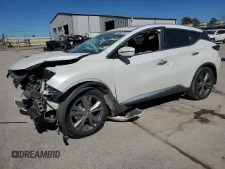 2020 Nissan Murano Platinum z VIN 5N1AZ2DJ3LN116837, wystawiony jako Copart lot #46962105 z przebiegiem 70 097 mil mil oraz Szkoda całkowita • Salvage title. Historia ofert i sprzedaży dostępna na DreamBid. Obrazek 1.