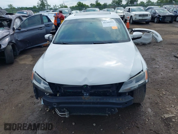 2013 Volkswagen Jetta TDI w/Premium/Nav with VIN 3VWLL7AJ3DM418377, listed as a IAAI auction lot 42768223 with 149,241 mi miles and . Bid and sale history available at DreamBid. Image 13.