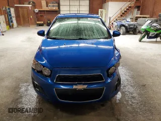 2016 Chevrolet Sonic LT z VIN 1G1JC6SG8G4161782, wystawiony jako Copart lot #59037525 z przebiegiem 59 007 mil mil oraz Szkoda całkowita • Salvage title. Historia ofert i sprzedaży dostępna na DreamBid. Obrazek 5.