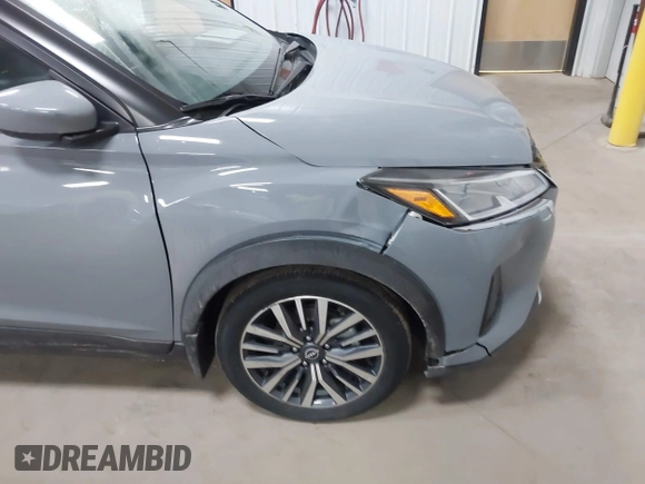 2024 Nissan Kicks SV with VIN 3N1CP5CV0RL478872, listed as a IAAI auction lot 41263976 with 20,883 mi miles. Bid and sale history available at carsss.com. Image 6.
