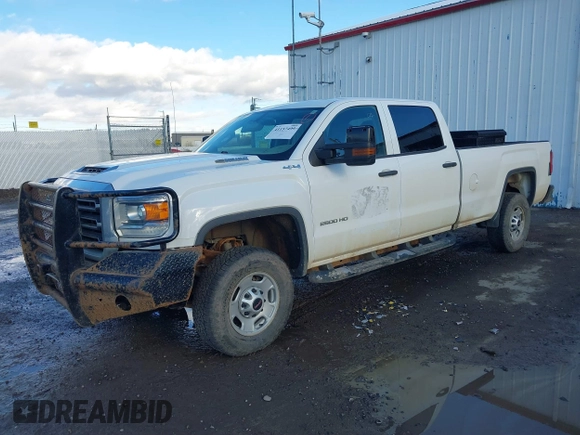 2018 GMC Sierra 2500HD z VIN 1GT12REY1JF180704, wystawiony jako IAAI lot #41157499 z przebiegiem 200 270 mil mil oraz . Historia ofert i sprzedaży dostępna na DreamBid. Obrazek 20.