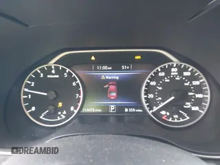2017 Nissan Maxima Platinum z VIN 1N4AA6AP8HC442203, wystawiony jako IAAI lot #41619495 z przebiegiem 114 476 mil mil oraz . Historia ofert i sprzedaży dostępna na DreamBid. Obrazek 7.