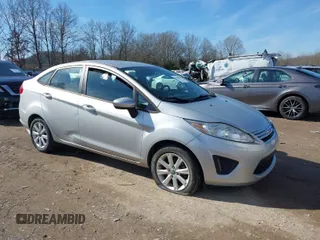 2011 Ford Fiesta SE with VIN 3FADP4BJ8BM202651, listed as a IAAI auction lot 41440341 with 181,494 mi miles. Bid and sale history available at carsss.com. Image 1.