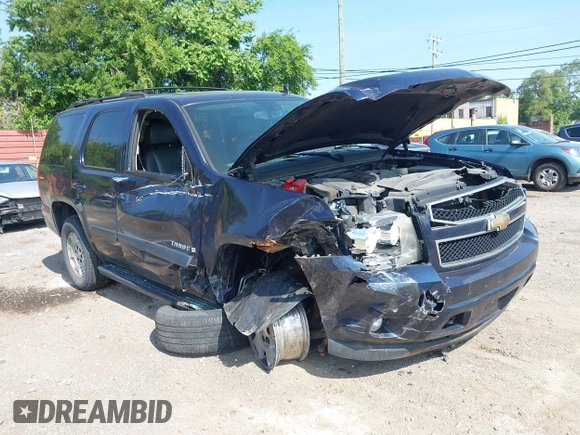 2007 Chevrolet Tahoe LT with VIN 1GNFK13027R261438, listed as a IAAI auction lot 42571229 with 178,632 mi miles and . Bid and sale history available at DreamBid. Image 1.