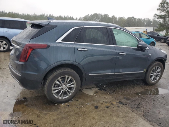 2021 Cadillac XT5 AWD Premium Luxury with VIN 1GYKNDRS4MZ170492, listed as a Copart auction lot 46247055 with 29,557 mi miles and Salvage Title. Bid and sale history available at carsss.com. Image 3.