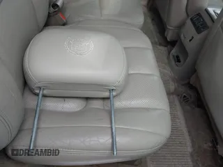 2000 Cadillac Escalade z VIN 1GYEK63R1YR197386, wystawiony jako IAAI lot #41386599 z przebiegiem 77 657 mil mil oraz . Historia ofert i sprzedaży dostępna na DreamBid. Obrazek 12.