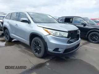 2015 Toyota Highlander LE z VIN 5TDZARFH2FS012632, wystawiony jako IAAI lot #42178704 z przebiegiem 190 364 mil mil oraz . Historia ofert i sprzedaży dostępna na DreamBid. Obrazek 1.