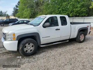 2010 Chevrolet Silverado 1500 LT with VIN 1GCSKSE30AZ127202, listed as a Copart auction lot 53134025 with 113,867 mi miles and Clean Title. Bid and sale history available at carsss.com. Image 1.