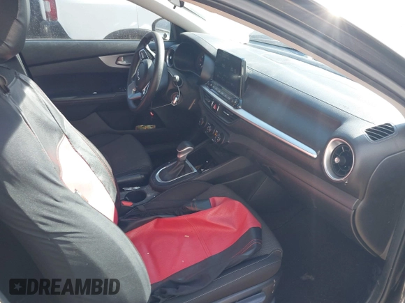 2022 Kia Forte LXS z VIN 3KPF24AD8NE464455, wystawiony jako IAAI lot #41710075 z przebiegiem 44 666 mil mil oraz . Historia ofert i sprzedaży dostępna na DreamBid. Obrazek 5.