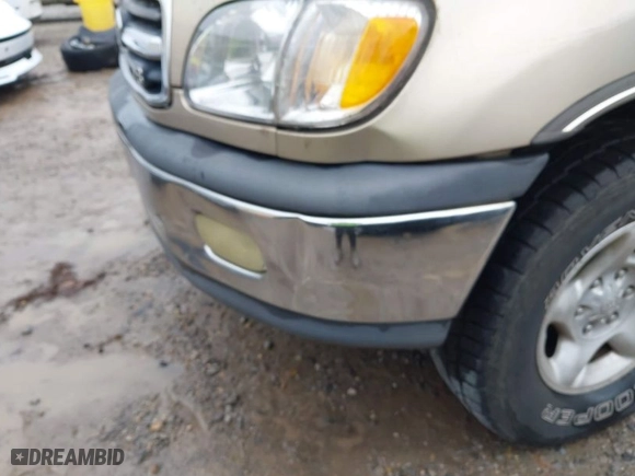 2002 Toyota Tundra SR5 with VIN 5TBRT34142S299780, listed as a IAAI auction lot 41981947 with 232,764 mi miles. Bid and sale history available at carsss.com. Image 6.