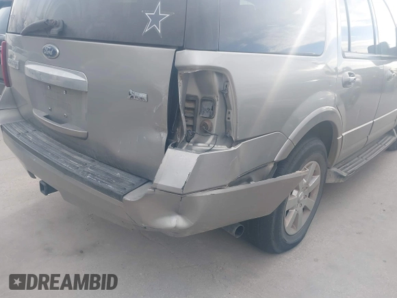 2009 Ford Expedition SSV with VIN 1FMFU15589LA14700, listed as a IAAI auction lot 41268547 with 185,522 mi miles and . Bid and sale history available at DreamBid. Image 6.