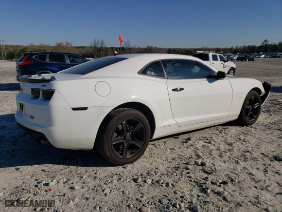 2011 Chevrolet Camaro 2LT with VIN 2G1FC1ED9B9132081, listed as a Copart auction lot 50643075 with 201,924 mi miles and Salvage Title. Bid and sale history available at carsss.com. Image 3.
