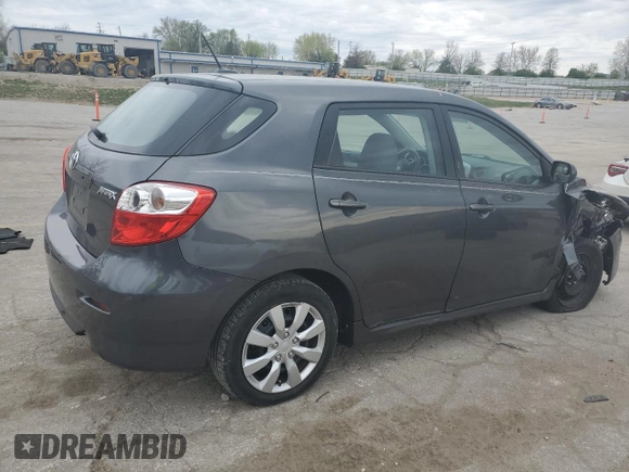 2011 Toyota Matrix z VIN 2T1KU4EE1BC738469, wystawiony jako Copart lot #53145335 z przebiegiem 69 787 mil mil oraz Szkoda całkowita • Salvage title. Historia ofert i sprzedaży dostępna na DreamBid. Obrazek 3.