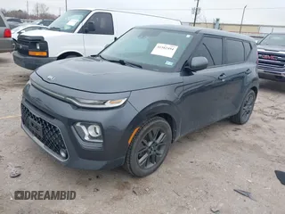 2020 Kia Soul EX with VIN KNDJ33AU7L7085154, listed as a IAAI auction lot 41582494 with 41,889 mi miles. Bid and sale history available at carsss.com. Image 2.