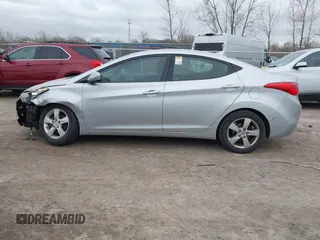 2013 Hyundai Elantra GLS z VIN 5NPDH4AE8DH274678, wystawiony jako IAAI lot #42038774 z przebiegiem 171 504 mil mil oraz . Historia ofert i sprzedaży dostępna na DreamBid. Obrazek 14.