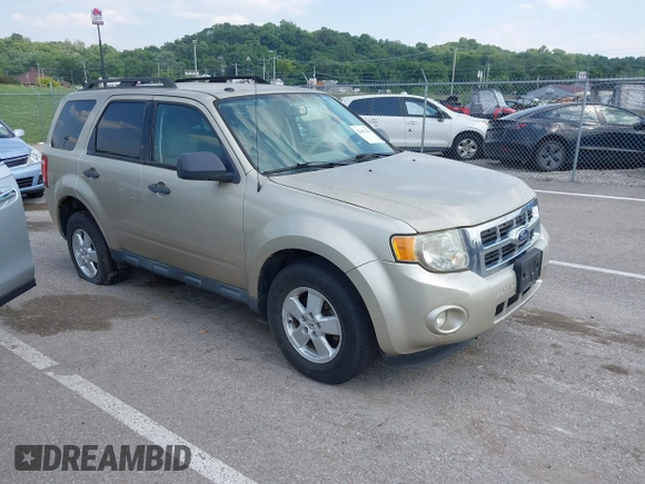 2010 Ford Escape XLT z VIN 1FMCU9D72AKC78719, wystawiony jako IAAI lot #42467034 z przebiegiem Nie podano mil oraz . Historia ofert i sprzedaży dostępna na DreamBid. Obrazek 1.