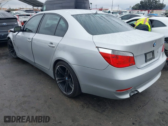 2007 BMW 5 Series 530i with VIN WBANE73507CM46579, listed as a IAAI auction lot 41511577 with 168,904 mi miles. Bid and sale history available at carsss.com. Image 3.