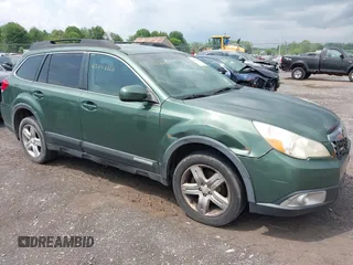 2010 Subaru Outback Premium All-Weather Anniversary z VIN 4S4BRBGC8A3312847, wystawiony jako IAAI lot #42446820 z przebiegiem 196 924 mil mil oraz . Historia ofert i sprzedaży dostępna na DreamBid. Obrazek 1.