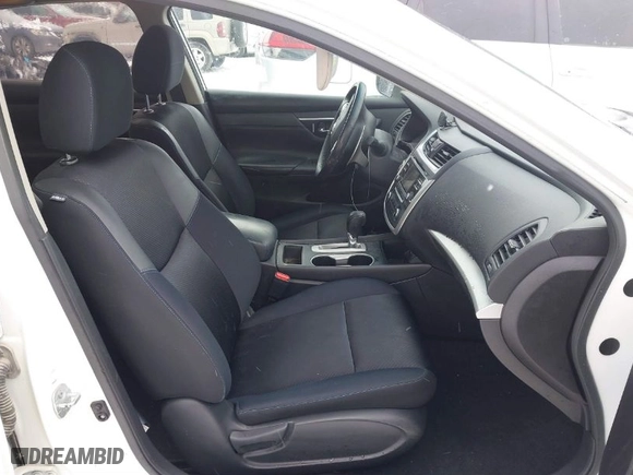 2016 Nissan Altima 2.5 SR with VIN 1N4AL3AP1GN383538, listed as a IAAI auction lot 41264765 with 129,836 mi miles. Bid and sale history available at carsss.com. Image 5.