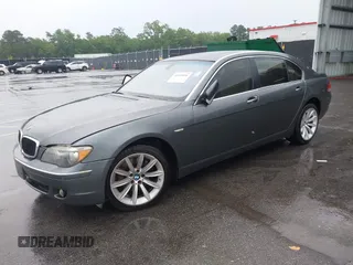 2007 BMW 7 Series 750Li z VIN WBAHN83507DT74232, wystawiony jako IAAI lot #42219091 z przebiegiem 195 219 mil mil oraz . Historia ofert i sprzedaży dostępna na DreamBid. Obrazek 2.