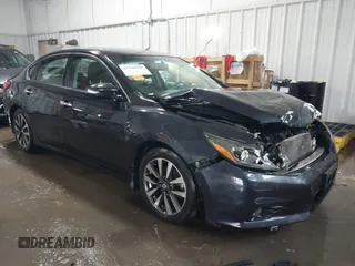 2016 Nissan Altima SR z VIN 1N4AL3AP0GC250183, wystawiony jako IAAI lot #41564888 z przebiegiem 110 374 mil mil oraz . Historia ofert i sprzedaży dostępna na DreamBid. Obrazek 1.