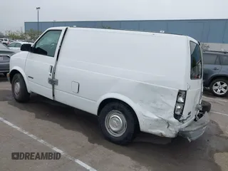 1998 Chevrolet Astro Cargo Van with VIN 1GCDM19WXWB155185, listed as a IAAI auction lot 41670032 with 127,514 mi miles. Bid and sale history available at carsss.com. Image 3.