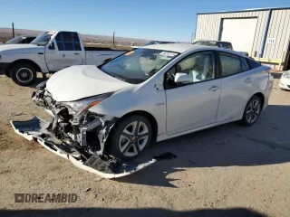 2016 Toyota Prius Four z VIN JTDKARFU4G3500384, wystawiony jako Copart lot #84292174 z przebiegiem Nie podano mil oraz Szkoda całkowita • Salvage title. Historia ofert i sprzedaży dostępna na DreamBid. Obrazek 1.