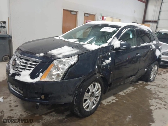 2014 Cadillac SRX Luxury Collection with VIN 3GYFNEE31ES561037, listed as a IAAI auction lot 41373540 with 126,108 mi miles. Bid and sale history available at carsss.com. Image 2.