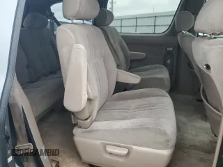 2000 Toyota Sienna LE with VIN 4T3ZF13C2YU217185, listed as a Copart auction lot 82407944 with 244,381 mi miles and Salvage Title. Bid and sale history available at carsss.com. Image 11.