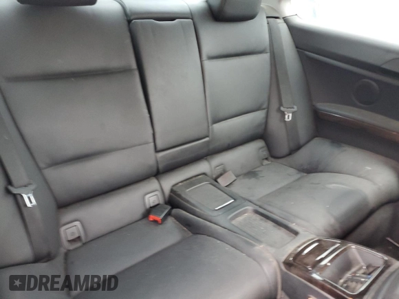 2013 BMW 3 Series 328i z VIN WBAKE5C58DJ106949, wystawiony jako Copart lot #85916804 z przebiegiem 115 016 mil mil oraz Szkoda całkowita • Salvage title. Historia ofert i sprzedaży dostępna na DreamBid. Obrazek 10.