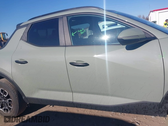 2022 Hyundai Santa Cruz SEL with VIN 5NTJCDAE2NH036992, listed as a IAAI auction lot 41335058 with 43,152 mi miles and . Bid and sale history available at DreamBid. Image 13.