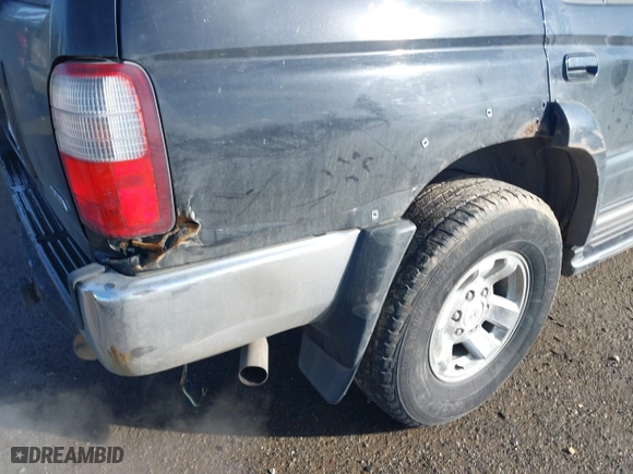 1997 Toyota 4Runner Limited with VIN JT3HN87R1V0079567, listed as a IAAI auction lot 41725597 with 291,662 mi miles. Bid and sale history available at carsss.com. Image 6.